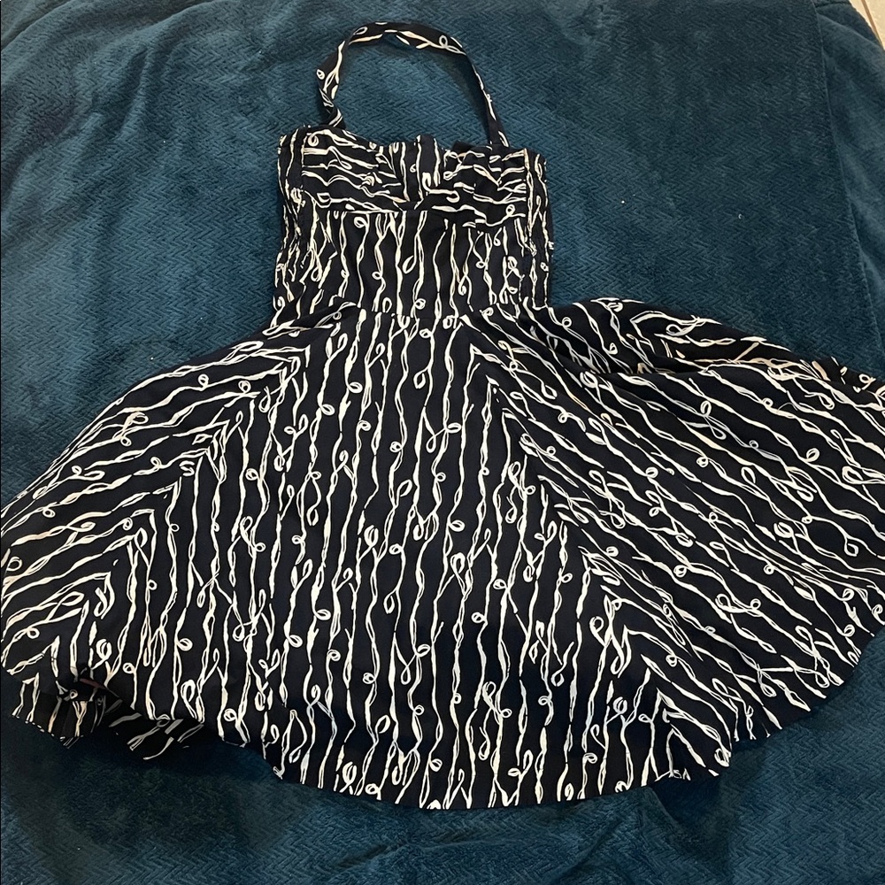 Girls from Savoy Elegant Black and White Strapless Dress